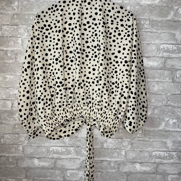 Umgee animal print batwing blouse A7-15 - Picture 6 of 6